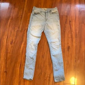 Hollister high rise super skinny 7R jeans